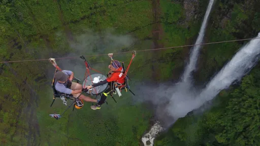 Image for article You Can Sip Coffee 300 Metres in the Air on a Zipline in Laos