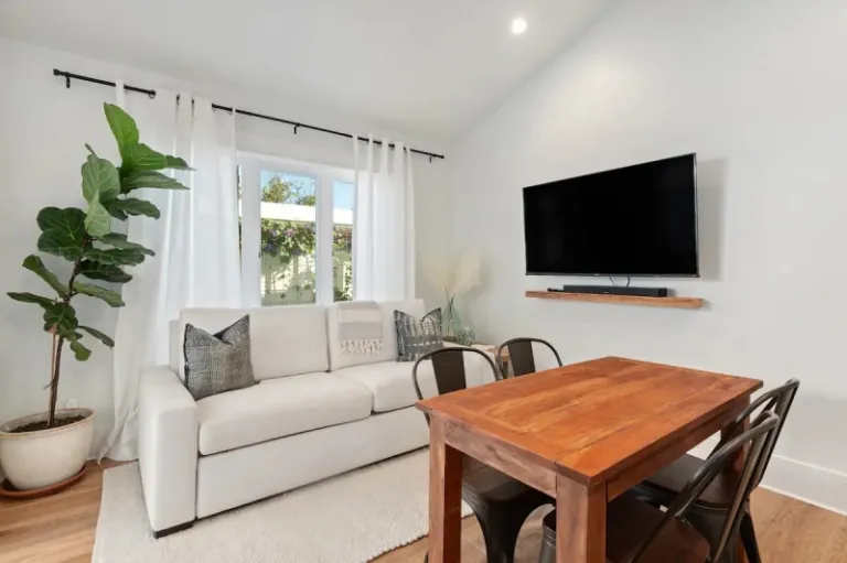 Airbnbs in Santa Barbara