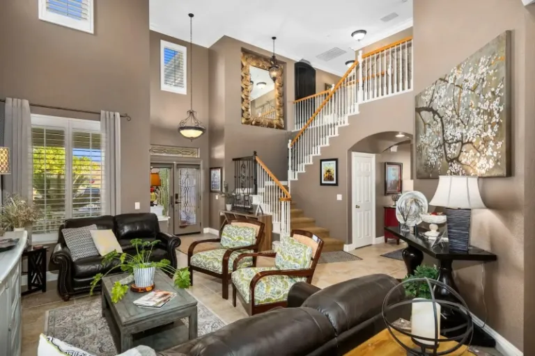 Airbnbs in Riverside