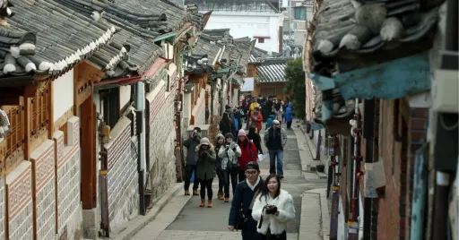 Image for article Seoul’s Historic Bukchon Hanok Village Faces Overtourism, Implements Tourist Restrictions