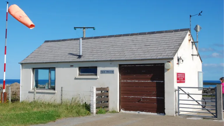 loganair shortest flight 