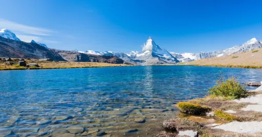 Image for article 9 Reasons Why You Should Travel Longer in Switzerland During Autumn and Winter