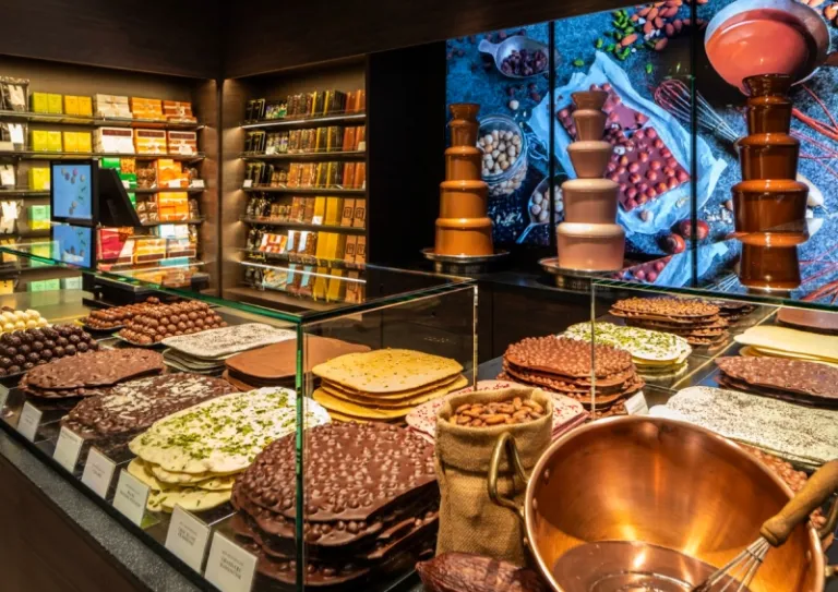 reasons to visit switzerland