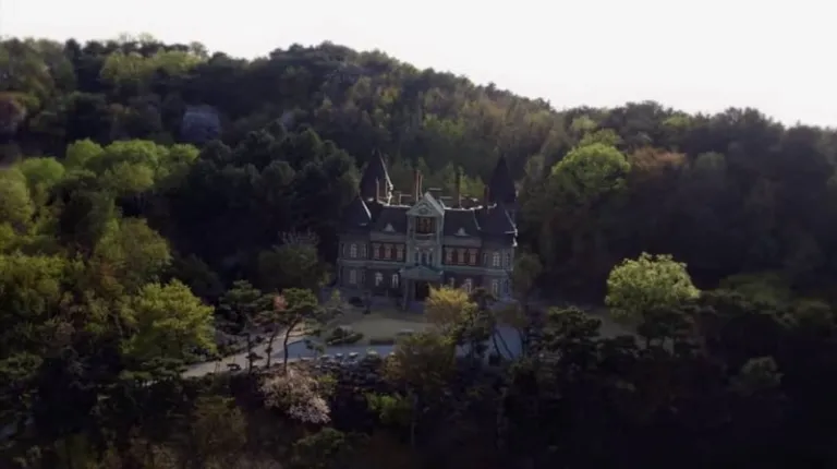 15 It's Okay to Not Be Okay Filming Locations in South Korea