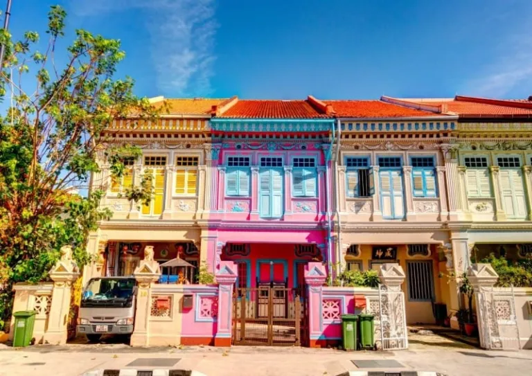 too chiat Peranakan colourful houses