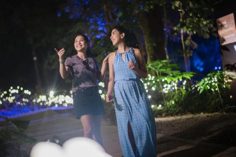two travellers in tasik dayang bunting 