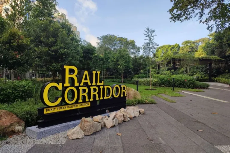 Singapore attractions near mrt