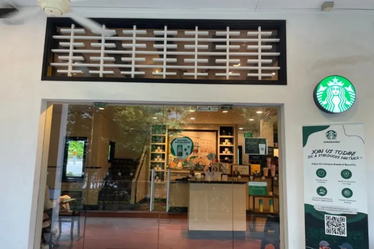 Singapore attractions near mrt