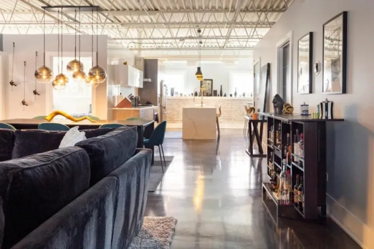 huge open space of Airbnbs in Chicago