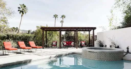 Image for article 10 Best Airbnbs Near Universal Studios Hollywood in California
