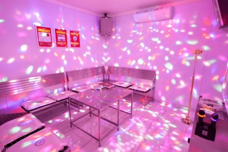 things to do in seoul at night