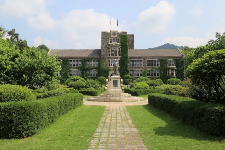 universities in south korea, Yonsei University