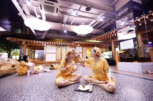 Image for article Guide to Staying Overnight in a Korean Jjimjilbang in 2025