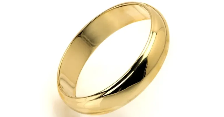 gold ring