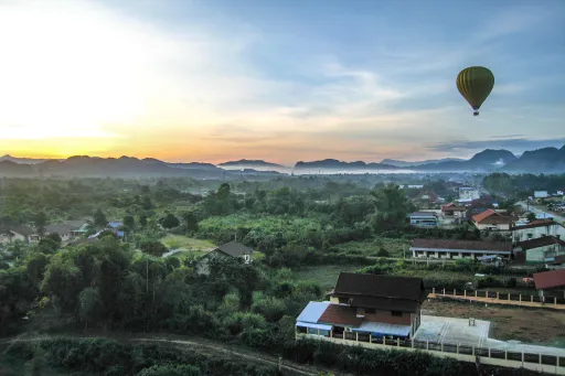 Image for article 8 Fun Things to Do in Vang Vieng, Laos