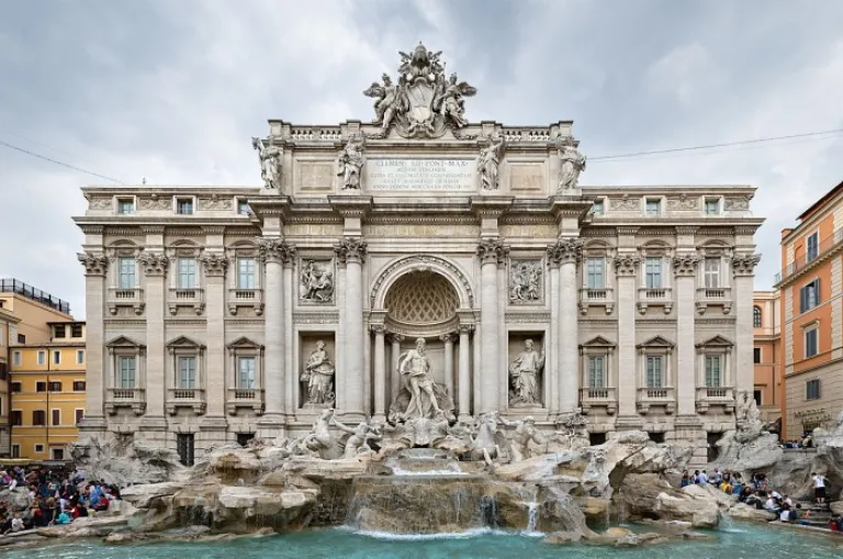 trevi fountain