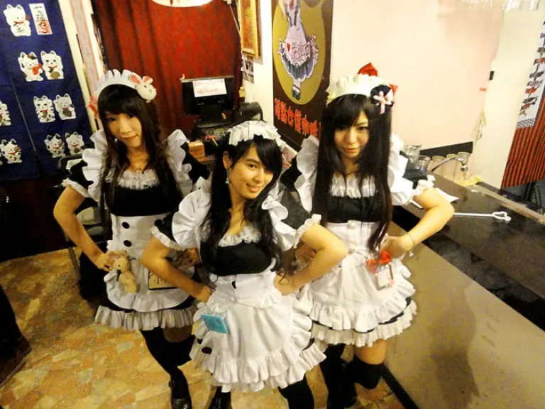 Maid Cafes