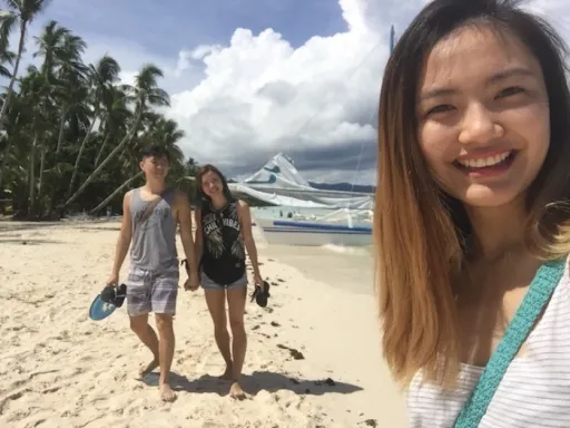 Image for article How to Third Wheel Effectively on a Trip