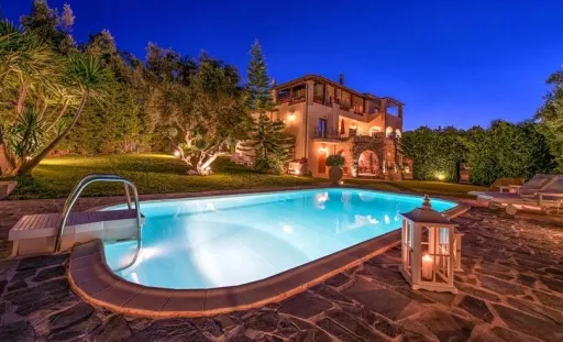 Image for article 5 Muslim-Friendly Private Villas in Greece