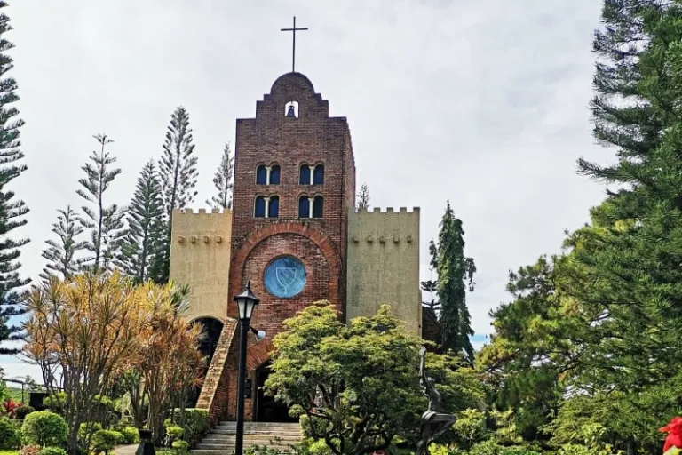 relaxing places near manila