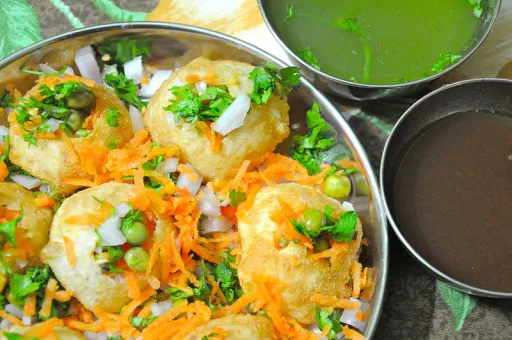 Image for article 12 Droolworthy Local Foods You Must Try in India
