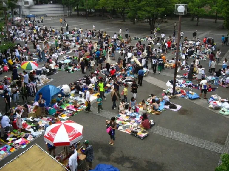 flea markets in tokyo