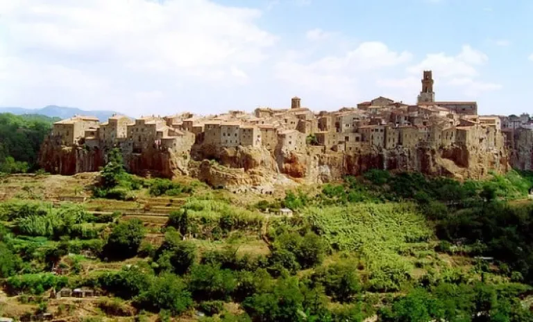 Pitigliano, towns italy