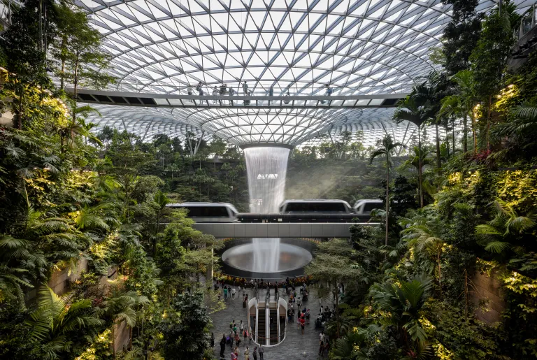 File:Jewel Changi (II).jpg - Wikimedia Commons