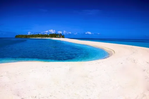 Image for article 20 Best Islands in The Philippines for Beach Getaways