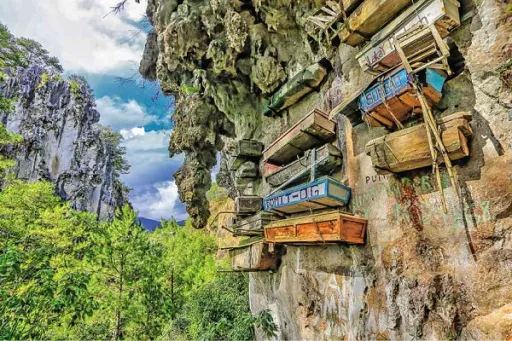 Image for article Sagada Hanging Coffins: Old Burial Tradition in the Philippines