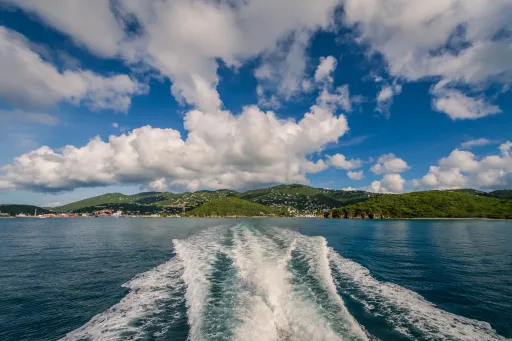 Image for article 5 Luxurious Travel Destinations for Your Honeymoon