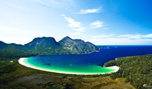 Image for article Frolic Around The Magnificent Wineglass Bay