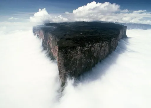 Image for article Mount Roraima – Prehistoric Island in the Sky