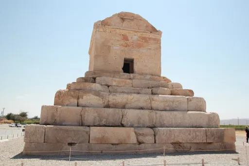 Image for article Tomb of Cyrus: World’s Oldest Earthquake Resistant Structure