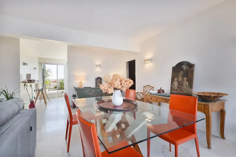 Airbnb Paris Eiffel Tower