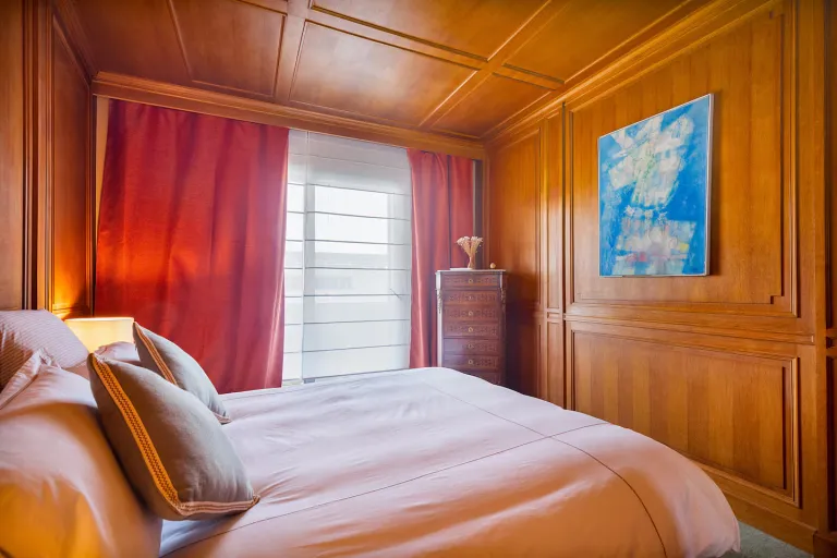 Airbnb Paris Eiffel Tower