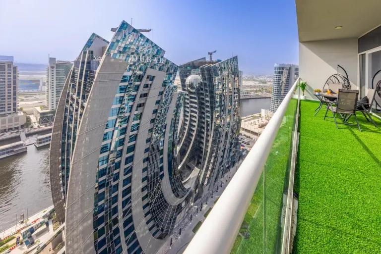 Airbnb in Dubai with Burj Khalifa views