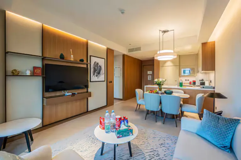 Airbnb in Dubai with Burj Khalifa views