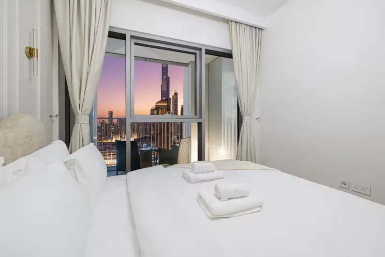 Airbnb in Dubai with Burj Khalifa views