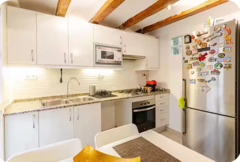  Airbnb in Barcelona La Rambla