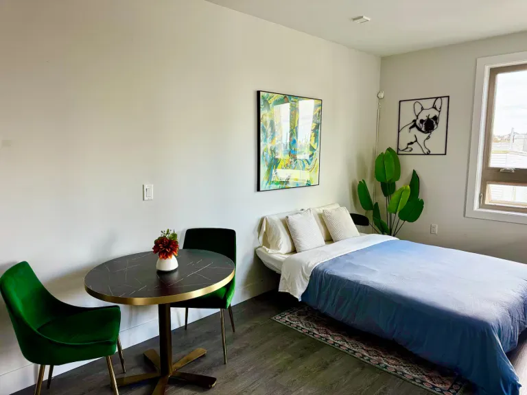 Airbnb near Manhattan