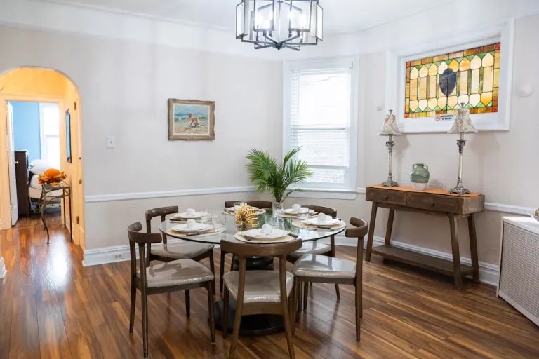 Airbnb near Manhattan