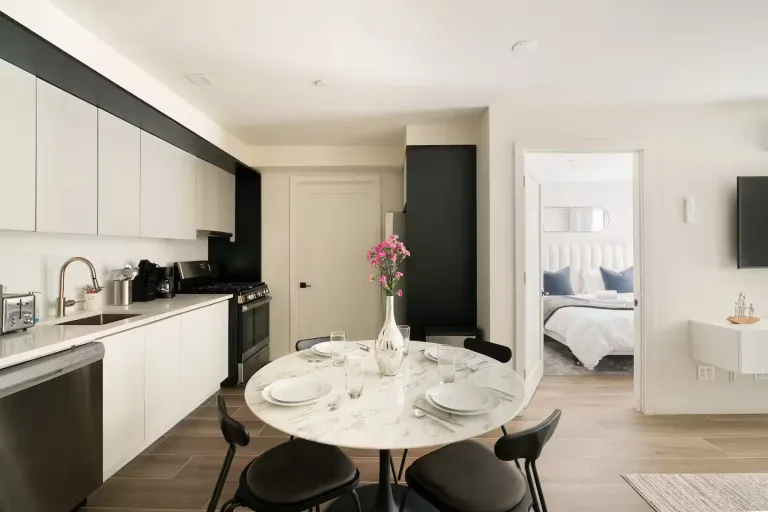 Airbnb near Manhattan