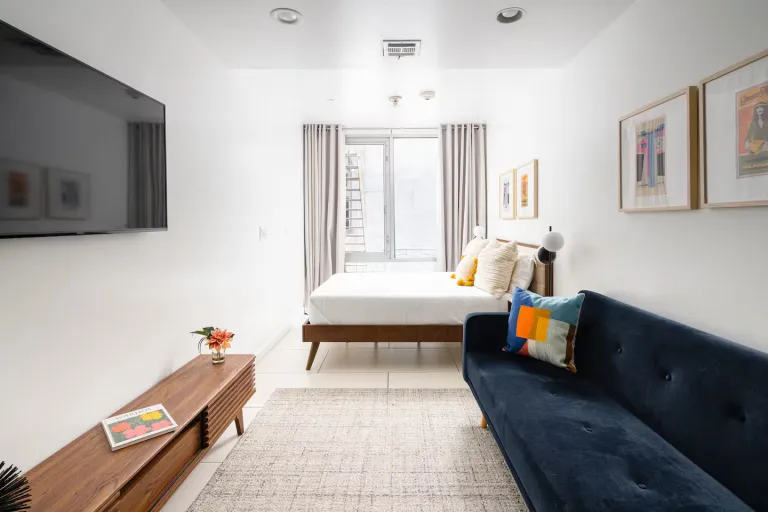 Airbnb near Manhattan