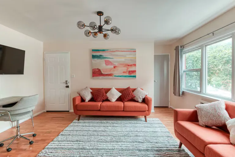 Airbnb near Manhattan