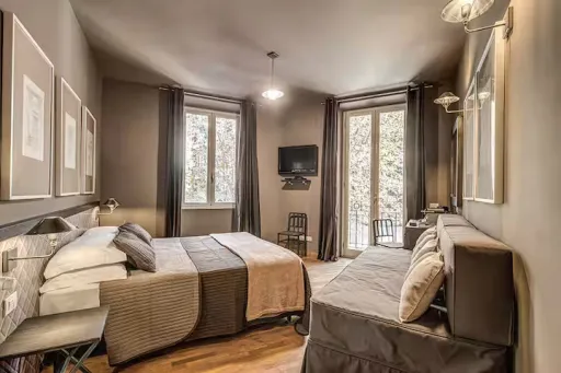 Image for article Best 2026 Boutique Airbnb Stays in Rome Near Colosseum