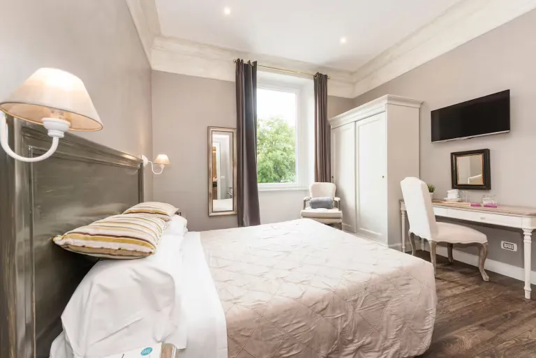 Airbnb in Rome near Colosseum