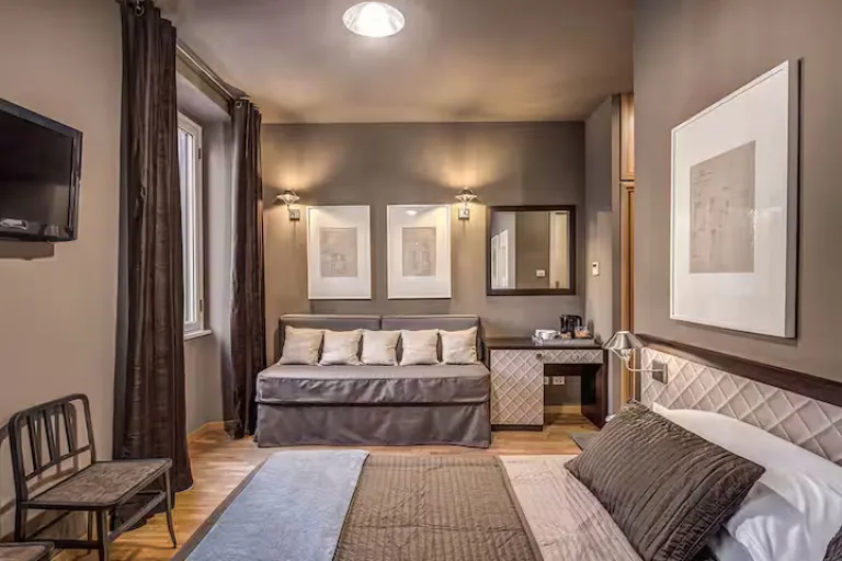 Airbnb in Rome near Colosseum