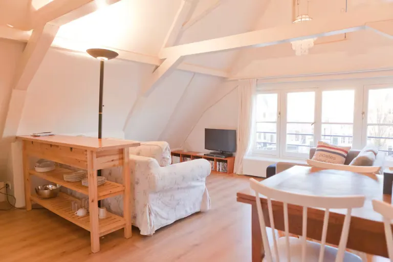 Airbnb in Amsterdam with canal views