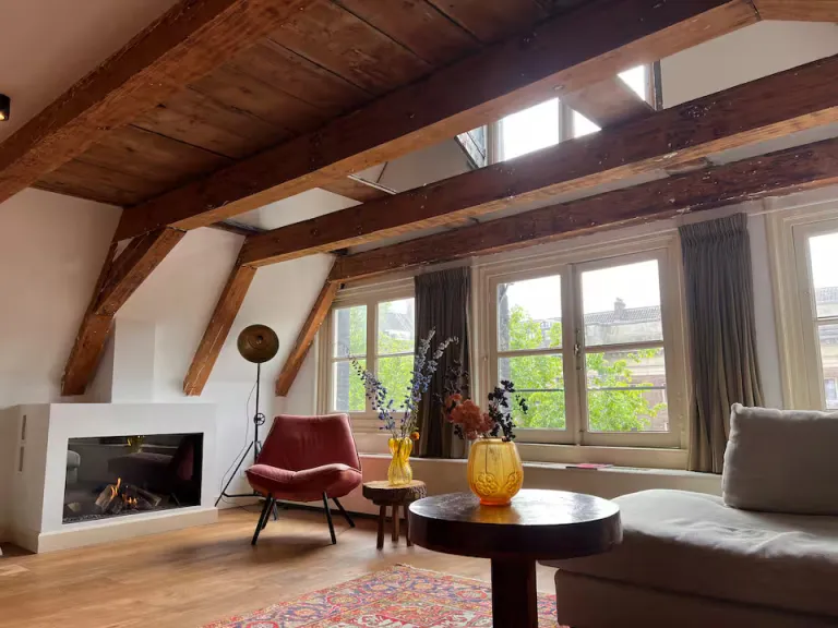 Airbnb in Amsterdam with canal views
